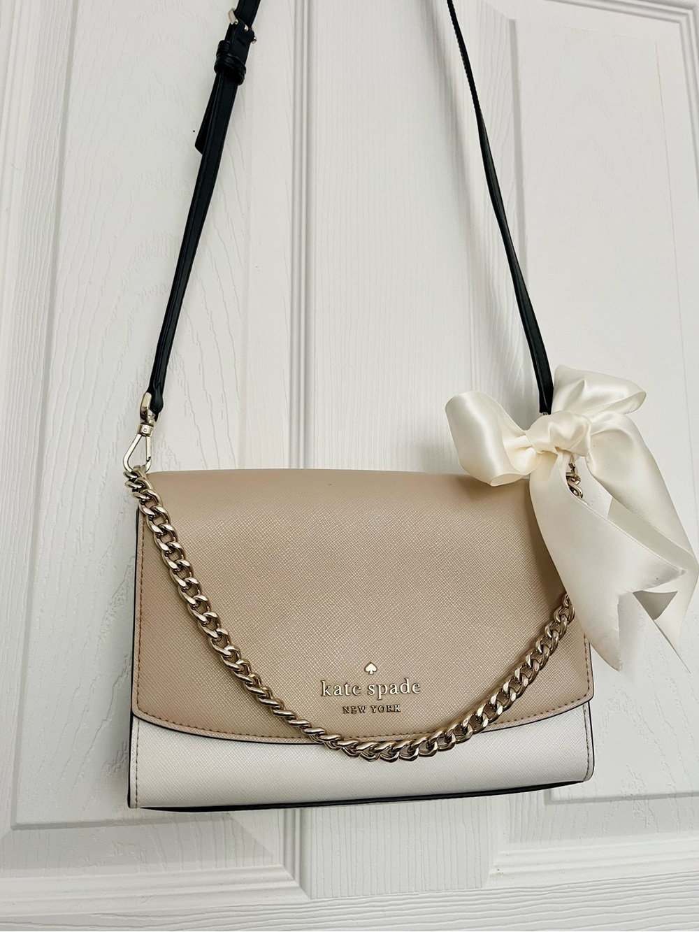 Kate Spade Colorblock Leather Crossbody Chain Bag Neutral Cream Beige